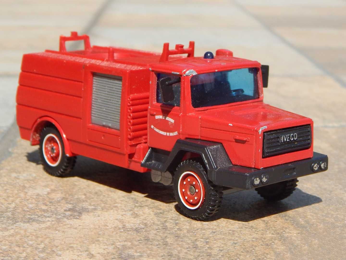 Macheta masina autospeciala de pompieri Iveco 190 Solido Franta