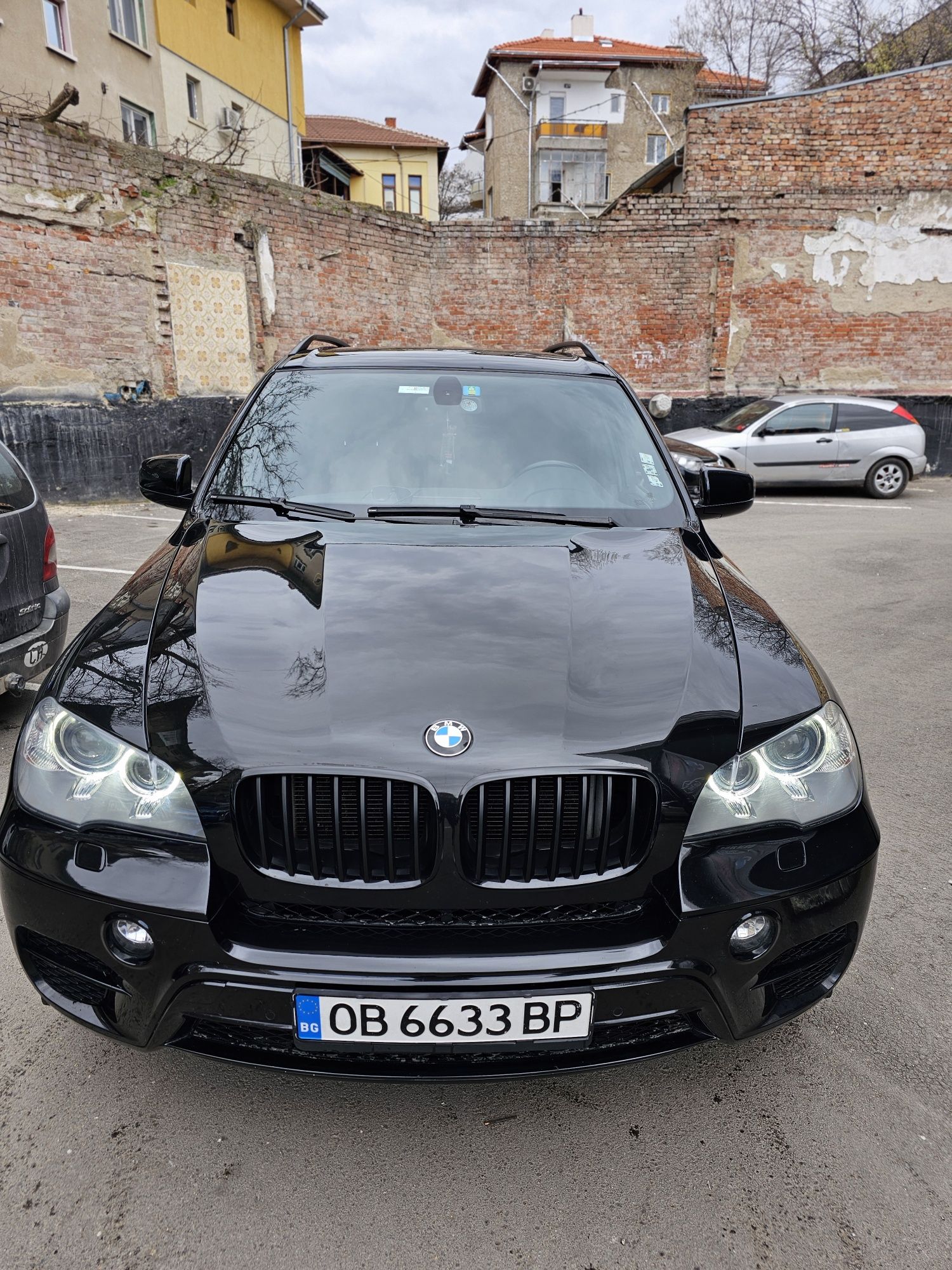 Продавам BMW x5! Перфектно състояние.