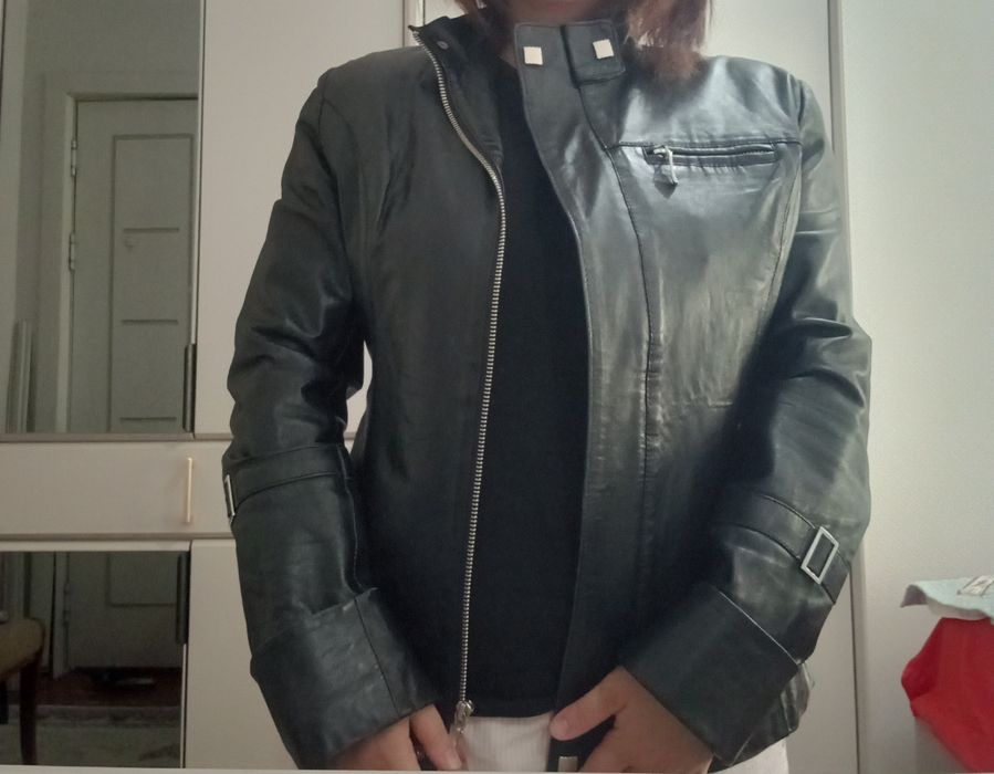 Кожаный пиджак состояние хорошая