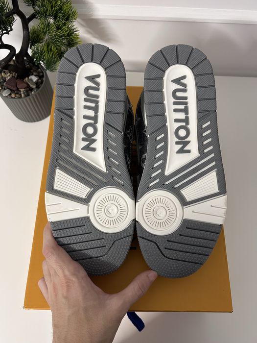 Adidasi Louis Vuitton Trainer