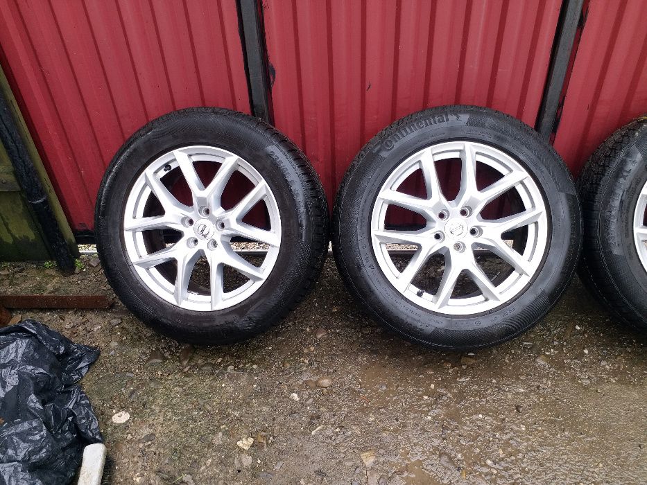 Jante VOLVO S60 V60 V70 S80 Xc60 Xc70 R18 Model 5-Y-Spoke Silver