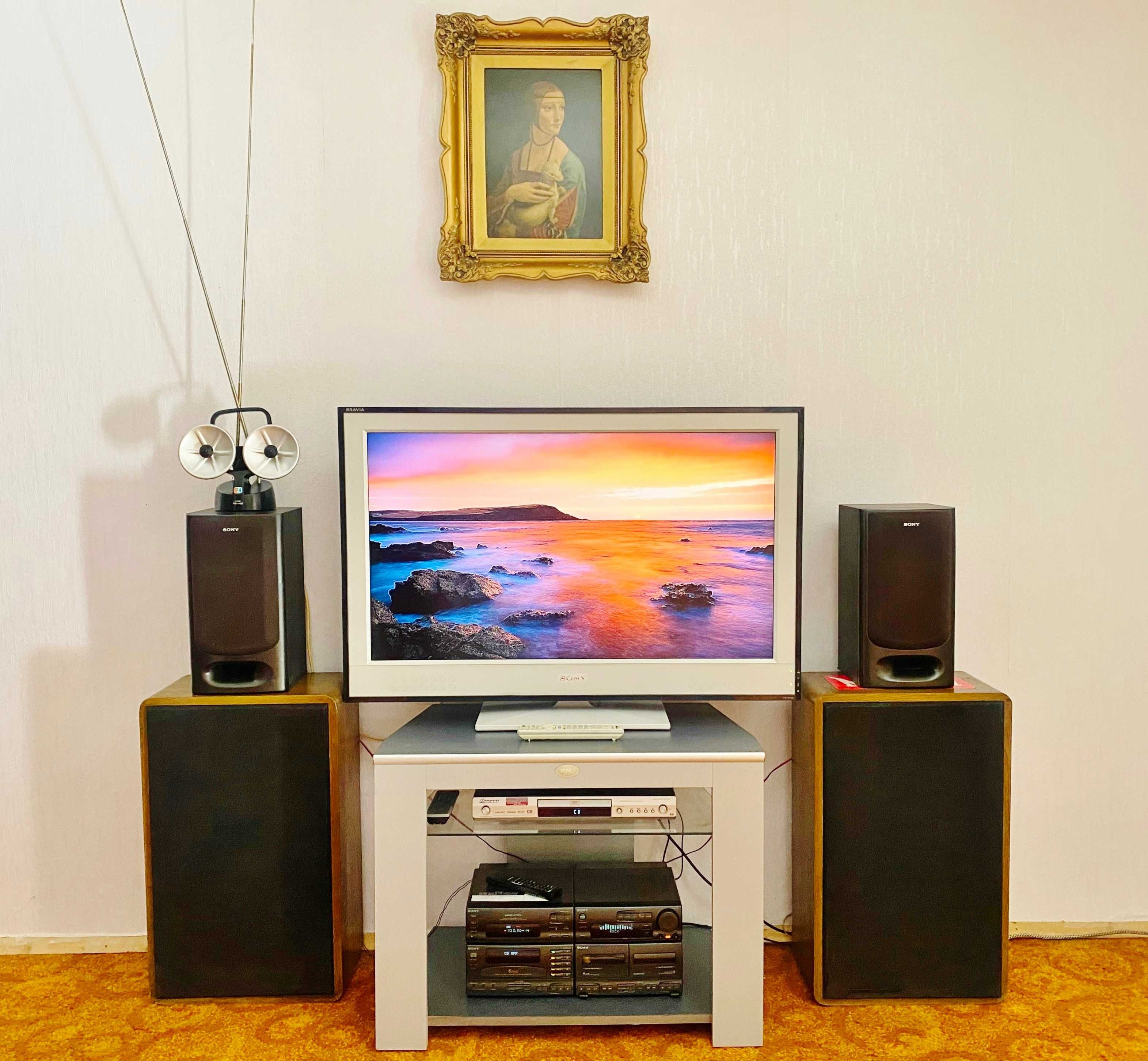 Цена - 399лв.  LCD ТV - Sony- BRAVIA- KDL-40E4000 + Подарък ТВ Шкаф
