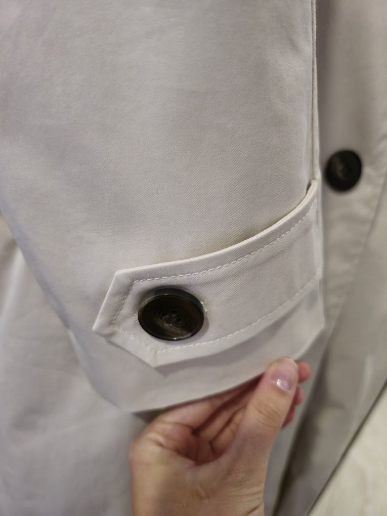 Тренчкот PULL&BEAR