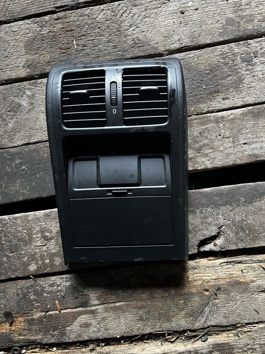 Grile spate aerisire cotiera vw passat B6