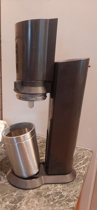 Tub si aparat sodastream incarcat