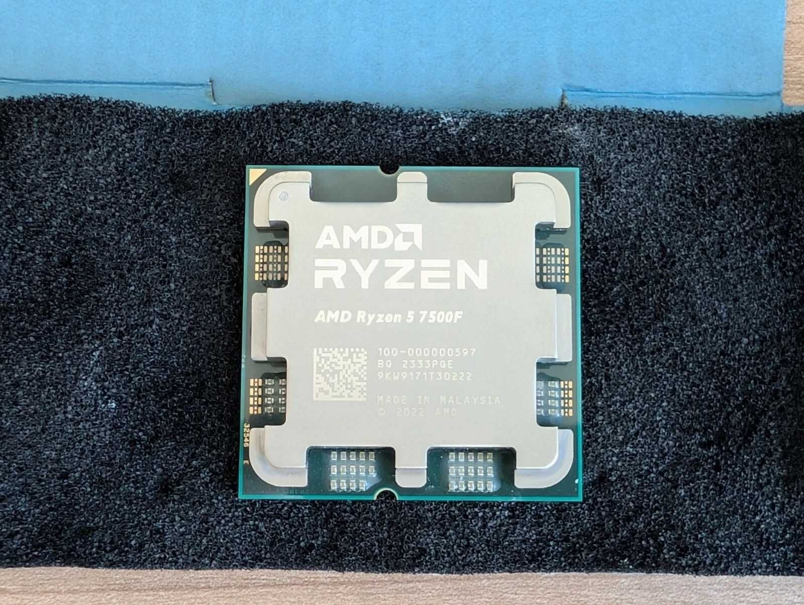 Gigabyte A620M H + AMD RYZEN 5 7500F 6-Core  (5.0GHz Turbo) AM5