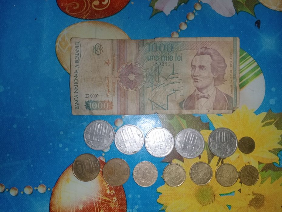 Vând monode și o bancnota