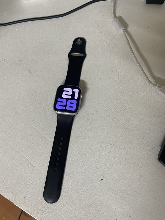 Apple Watch 8 series 45mm