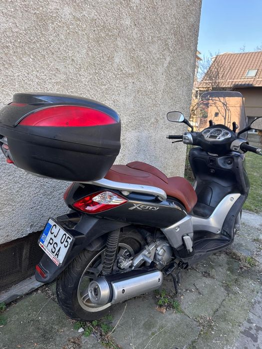 Vand scuter Yamaha X-City 250