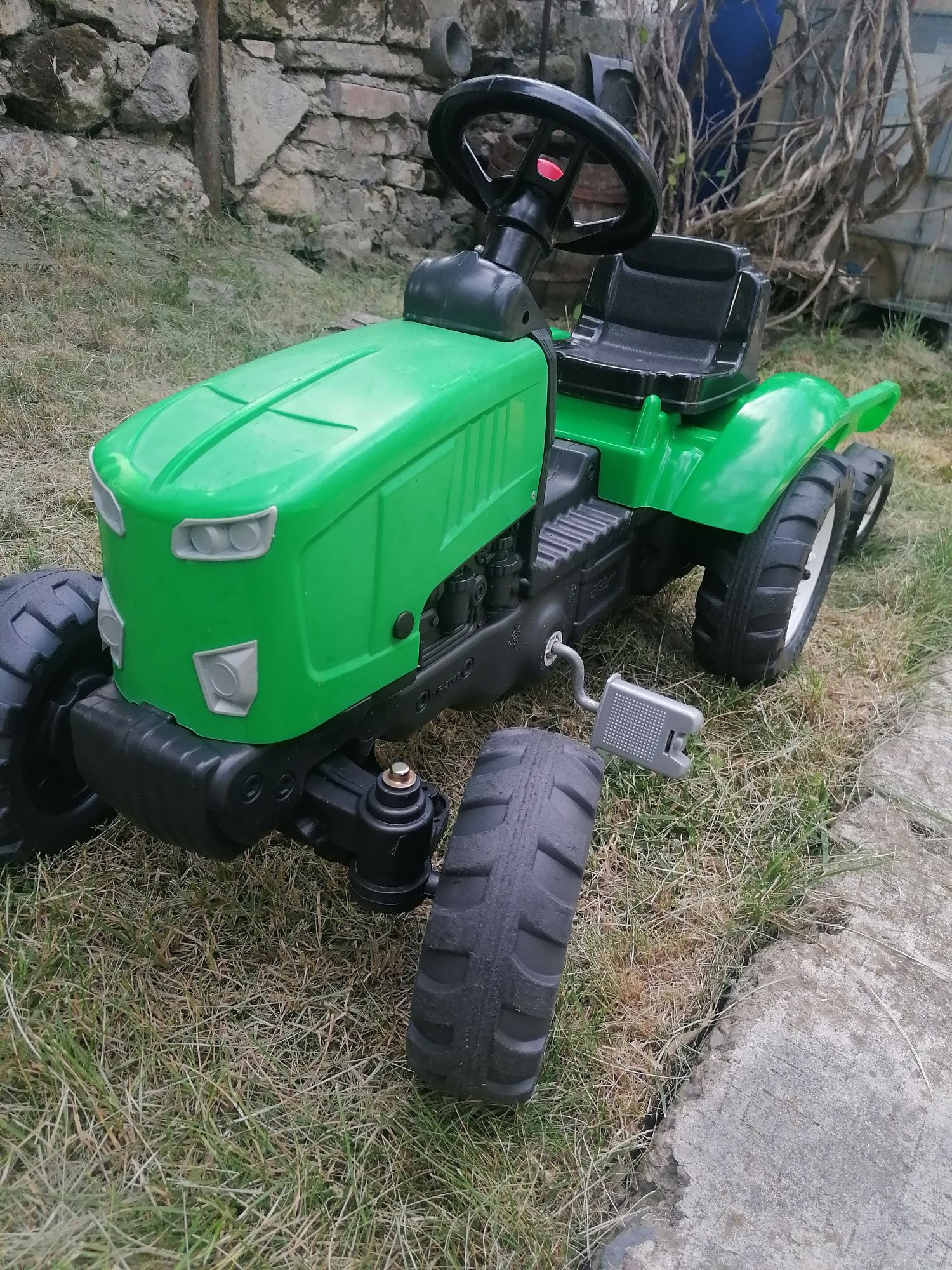 Tractoras cu pedale