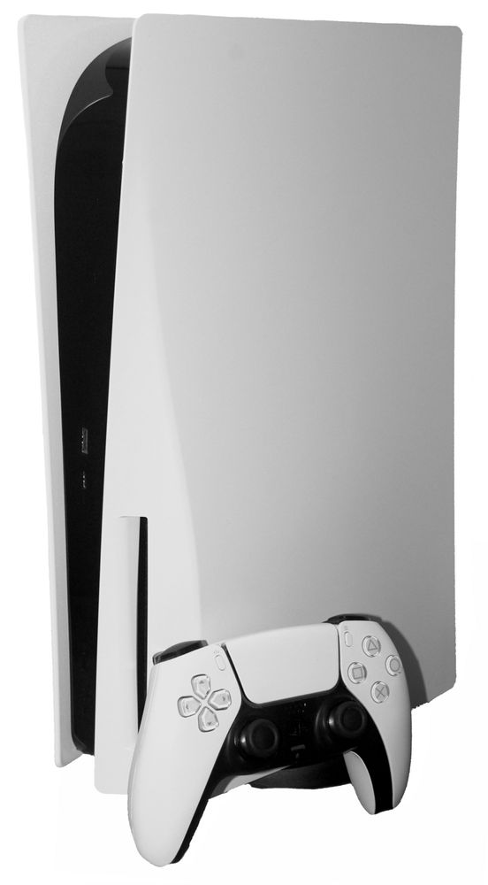 Продам PS5 1 ТБ почти новая