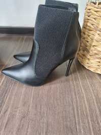 Botine cu toc Benaza