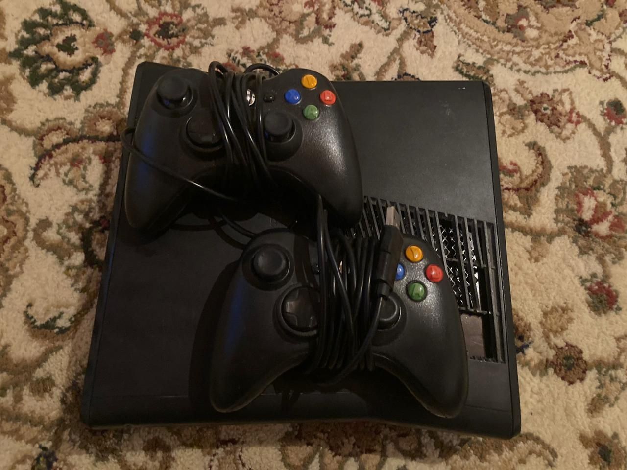 XBOX 360 с джойстиком