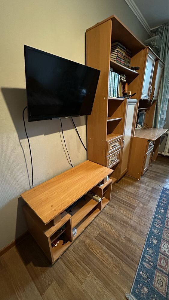 Продаю гарнитур в детскую