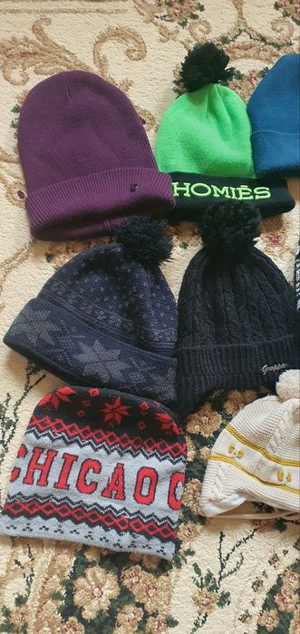 Шапки теплые детские разные