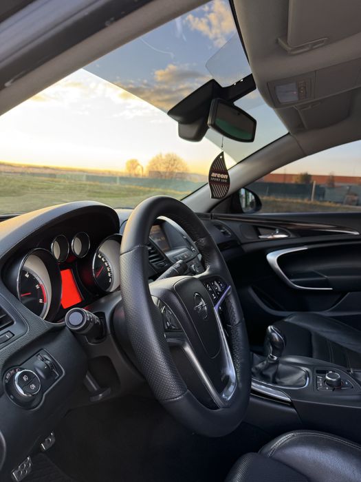 OPEL INSIGNIA , An Fabricatie 2011