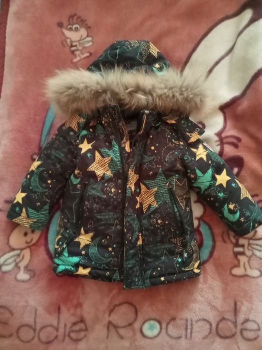 продам курточку в идеальном состоянии