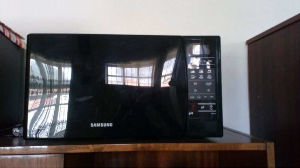 Микровълнова Samsung