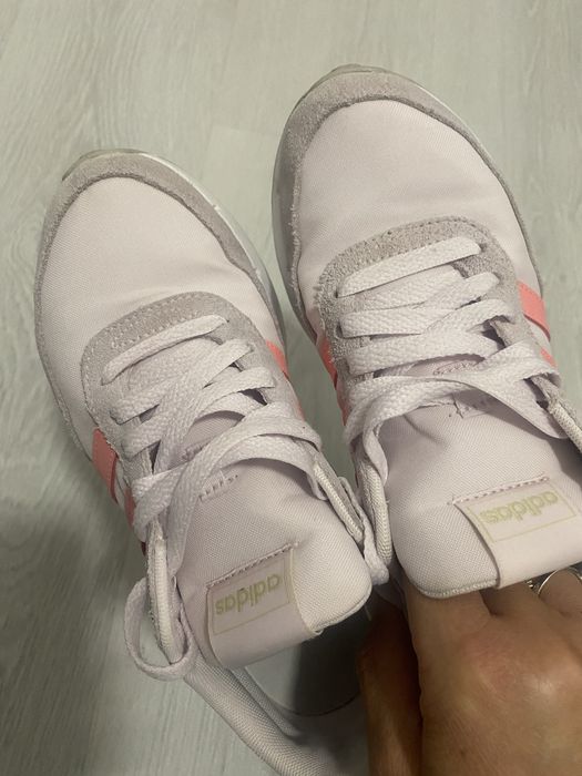 Adidasi Adidas marime 37,5