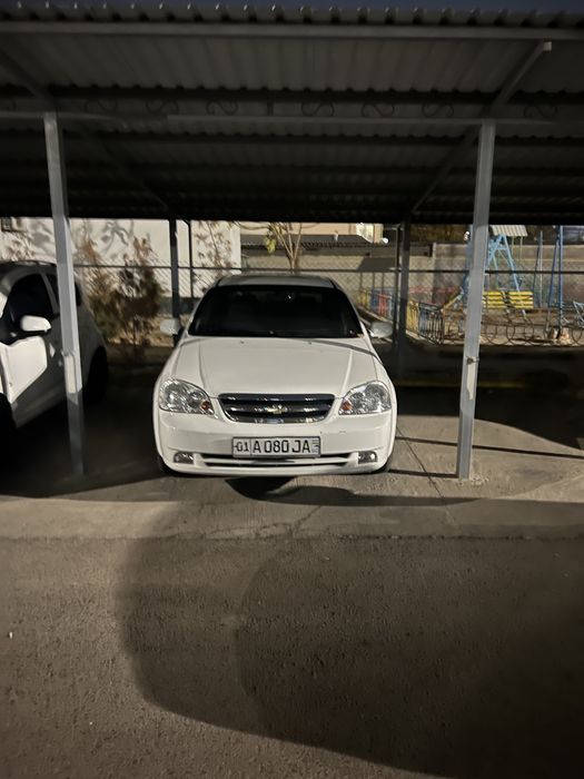 Lasseti 2013-yil 1,6 mator 3 pazitsiya