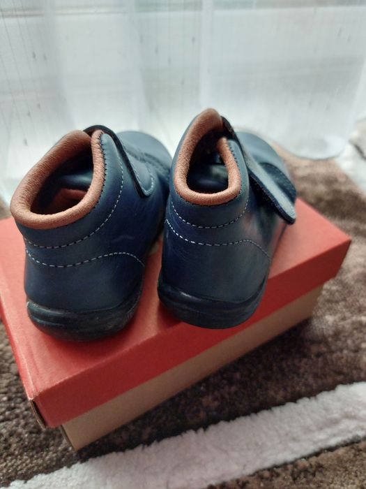 Pantofi baieti, marimea 21, noi