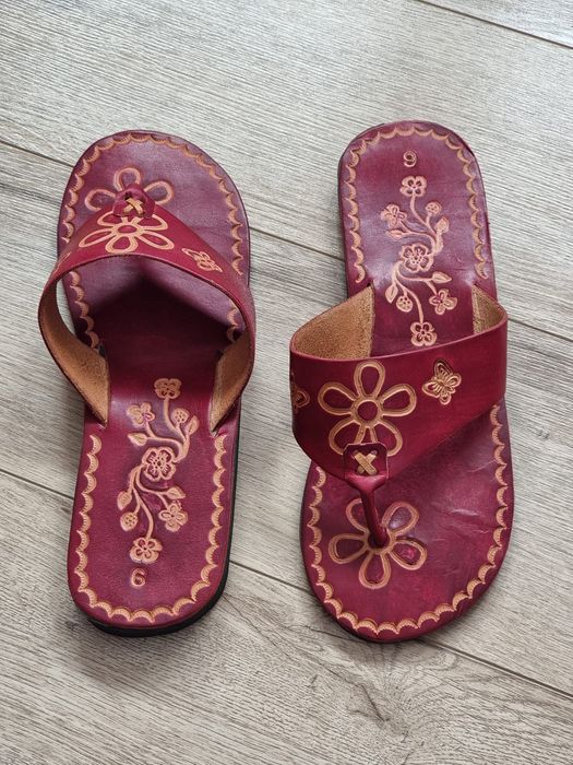 Papuci artizanali din piele naturală, mărimea 37