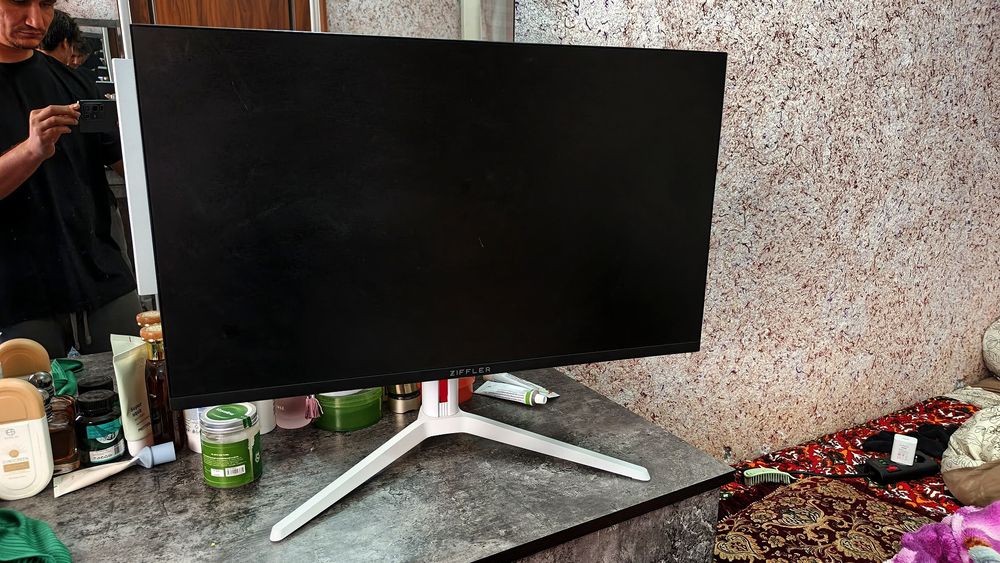 Монитор curved 165герц 27дюйм