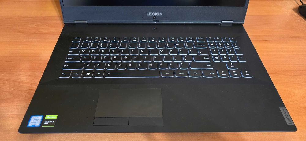 Legion i5-9300H, 17.3", 32 GB RAM, SSD M2 1 TB + 480 GB, GTX1650