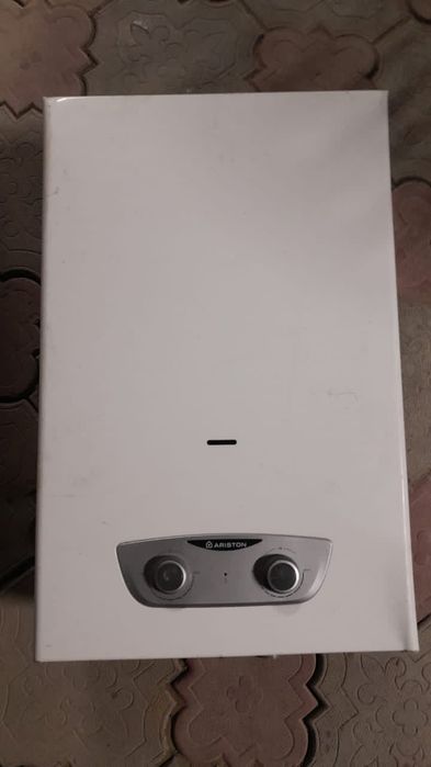 Газовый водонагреватель