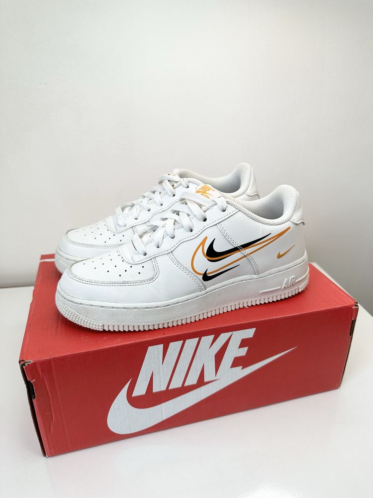 Nike Air Force 1 (38) Маратонки