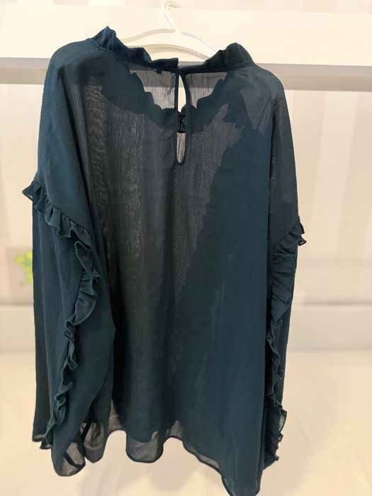 Червена риза и зелена и бяла риза Zara М