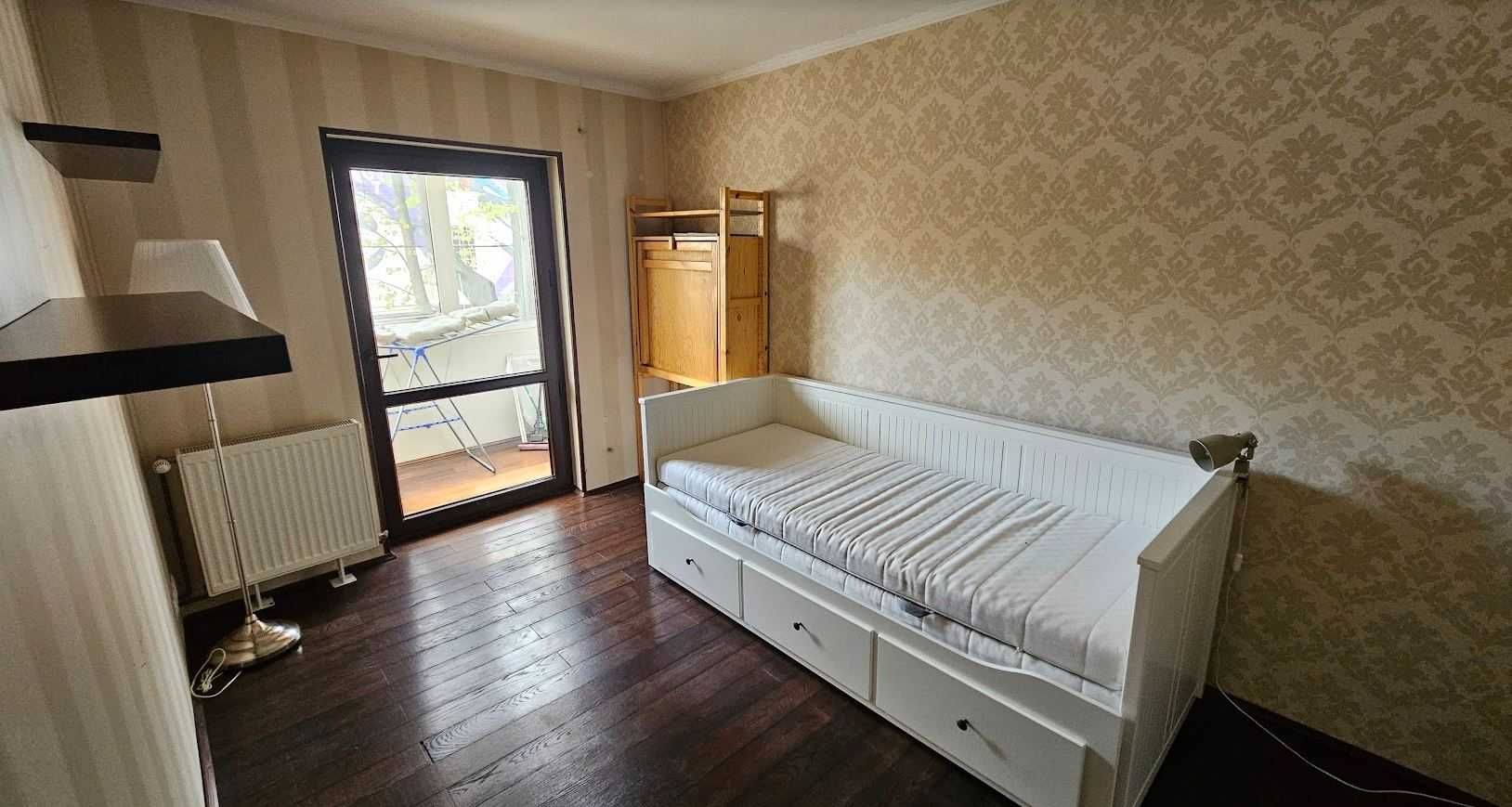 Proprietar, Inchiriez apt. 3 camere Timisoara, in Complexul Studentesc