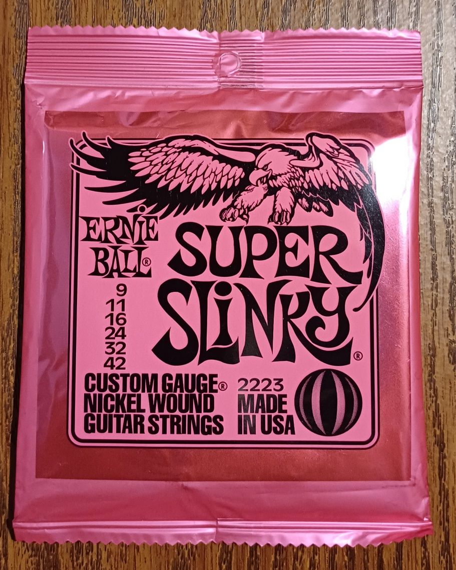 Vând corzi chit. electrica Ernie Ball 9-42 si 10-46
