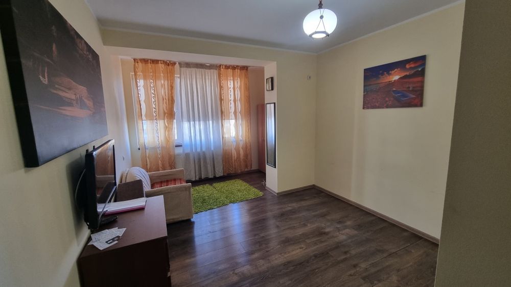 Închiriez garsoniera tomis plus