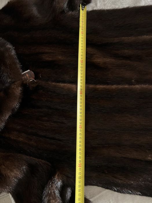 Haina lunga de blana de vizon (nurca)