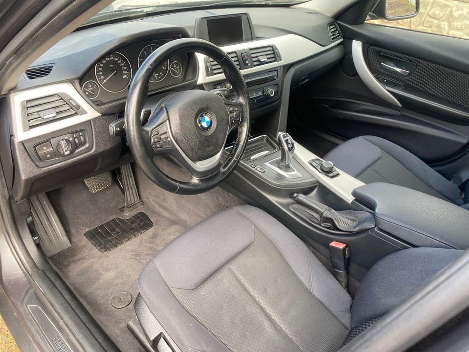 BMW 320d F30 cutie automata sport Km reali 220.000