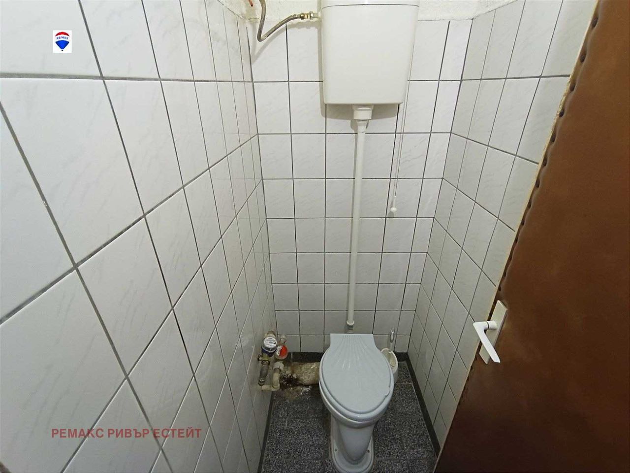 Продава се Четиристаен апартамент в Русе, Възраждане - 100 кв.м за 1289 €/кв.м - Снимка #9