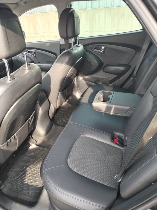 Hyundai IX35/2LITRI Diesel 140cp/Tracțiune 4*4(4*2)La Buton/An 2011