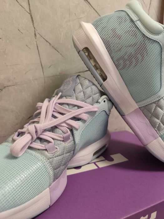 Оригинални Nike LeBron Witness VIII