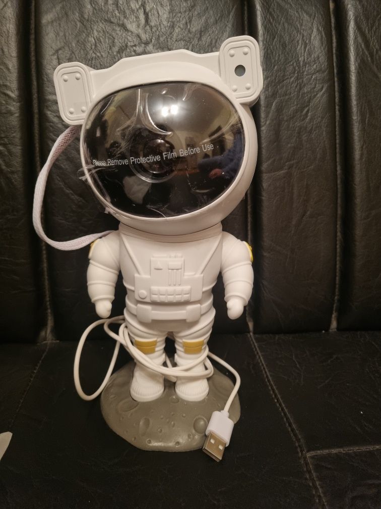 Astronaut proiector