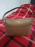 Geanta guess noua nepurtata