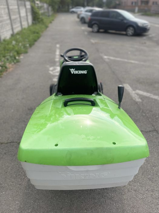 Tractoras de tuns iarba gazon Viking T6 3 cutite