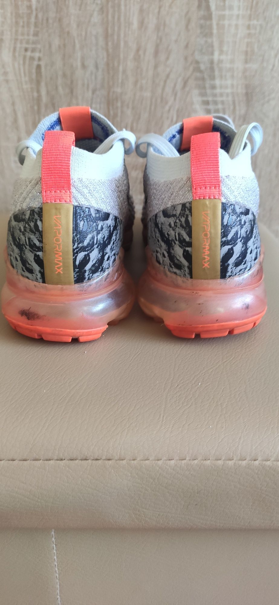 Nike Air VAPORMAX FLYKNIT 3

Номер 40