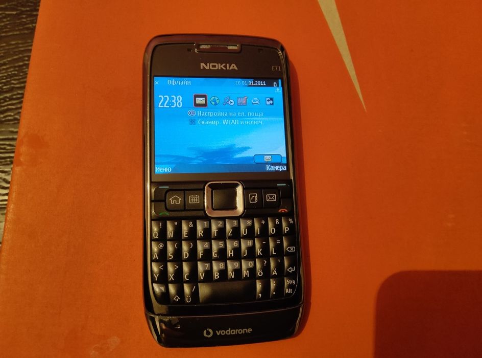 Телефон NOKIA E71