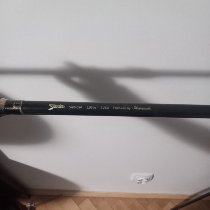 Vând lansată Carp 3.90 .