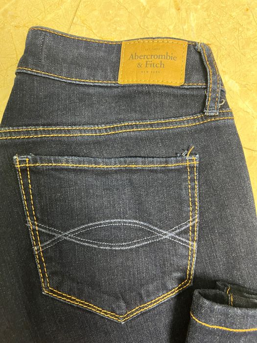 Blugi /jeans de dama Abercrombie&Fitch originali