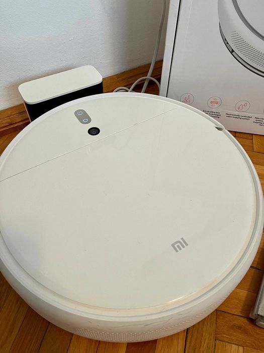 Vând Aspirator Xiaomi Mi Robot Vacuum Mop Cleaner