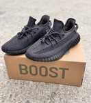 Adidasi Yezzy V2