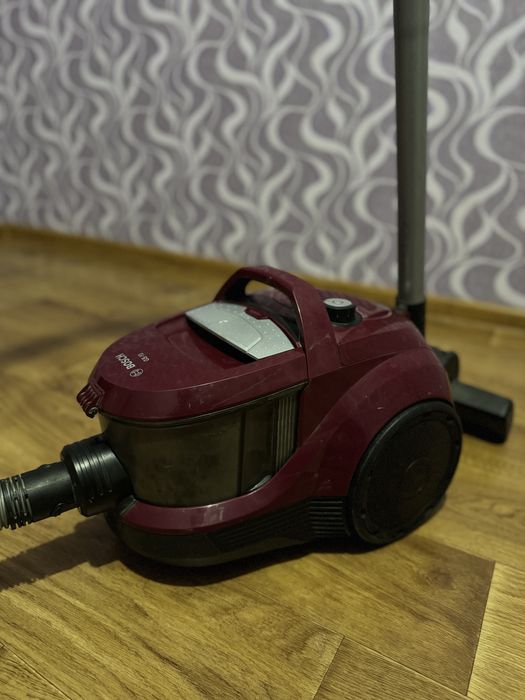 Продам пылесос BOSCH