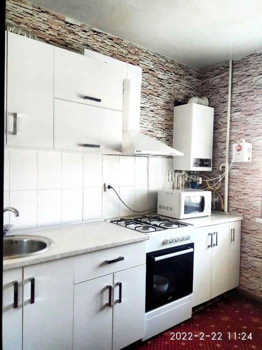 Yangihayot tumanida kvartira sotiladi